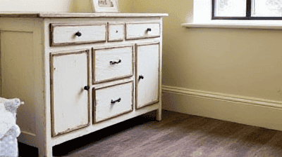 5 Tips for Reviving Worn-Out Wooden Furniture